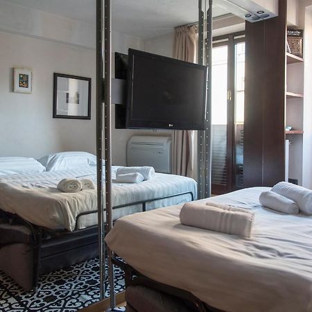 Youhosty - Duomo Studio Apartment Mediolan Zewnętrze zdjęcie