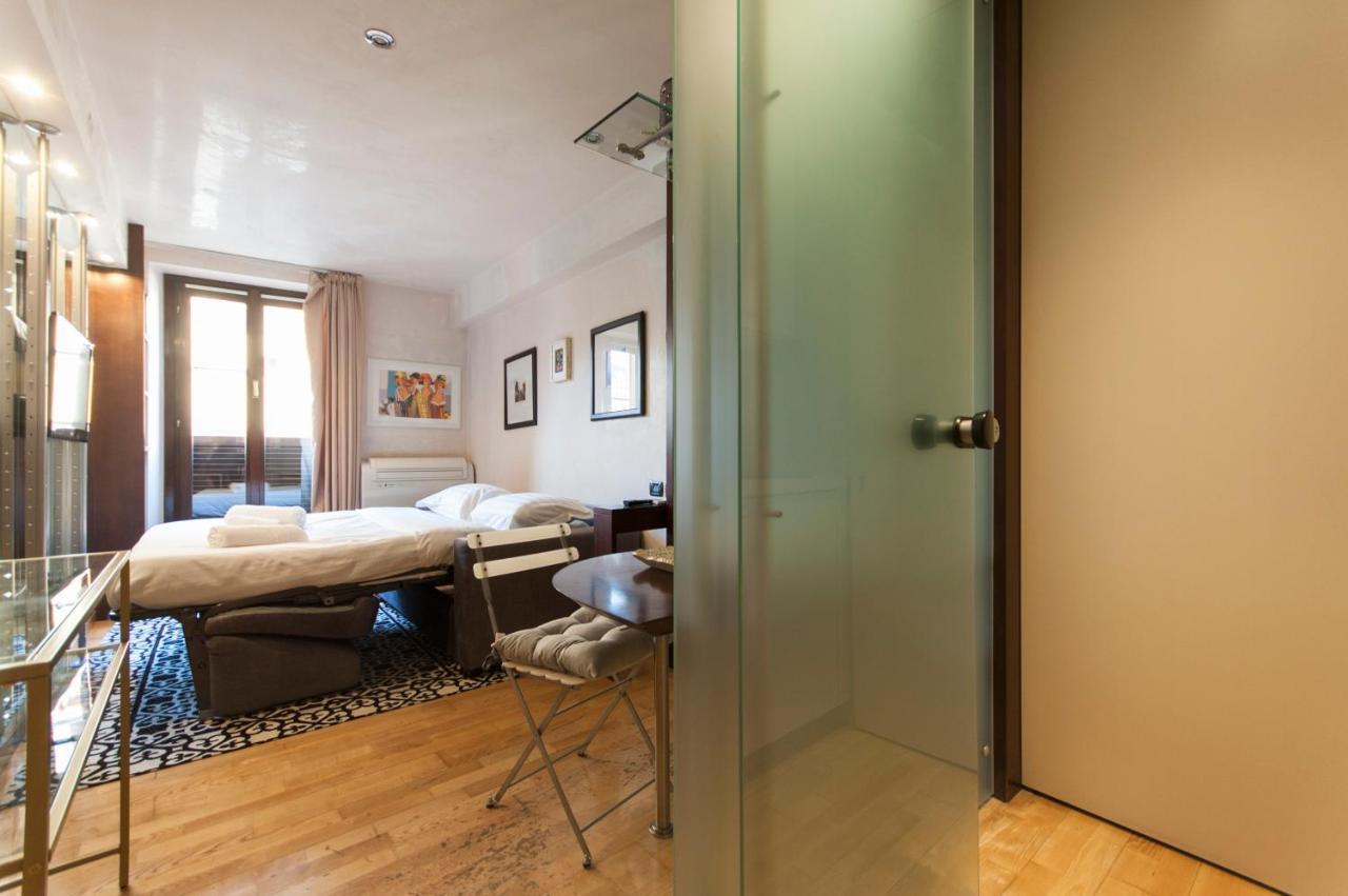 Youhosty - Duomo Studio Apartment Mediolan Zewnętrze zdjęcie