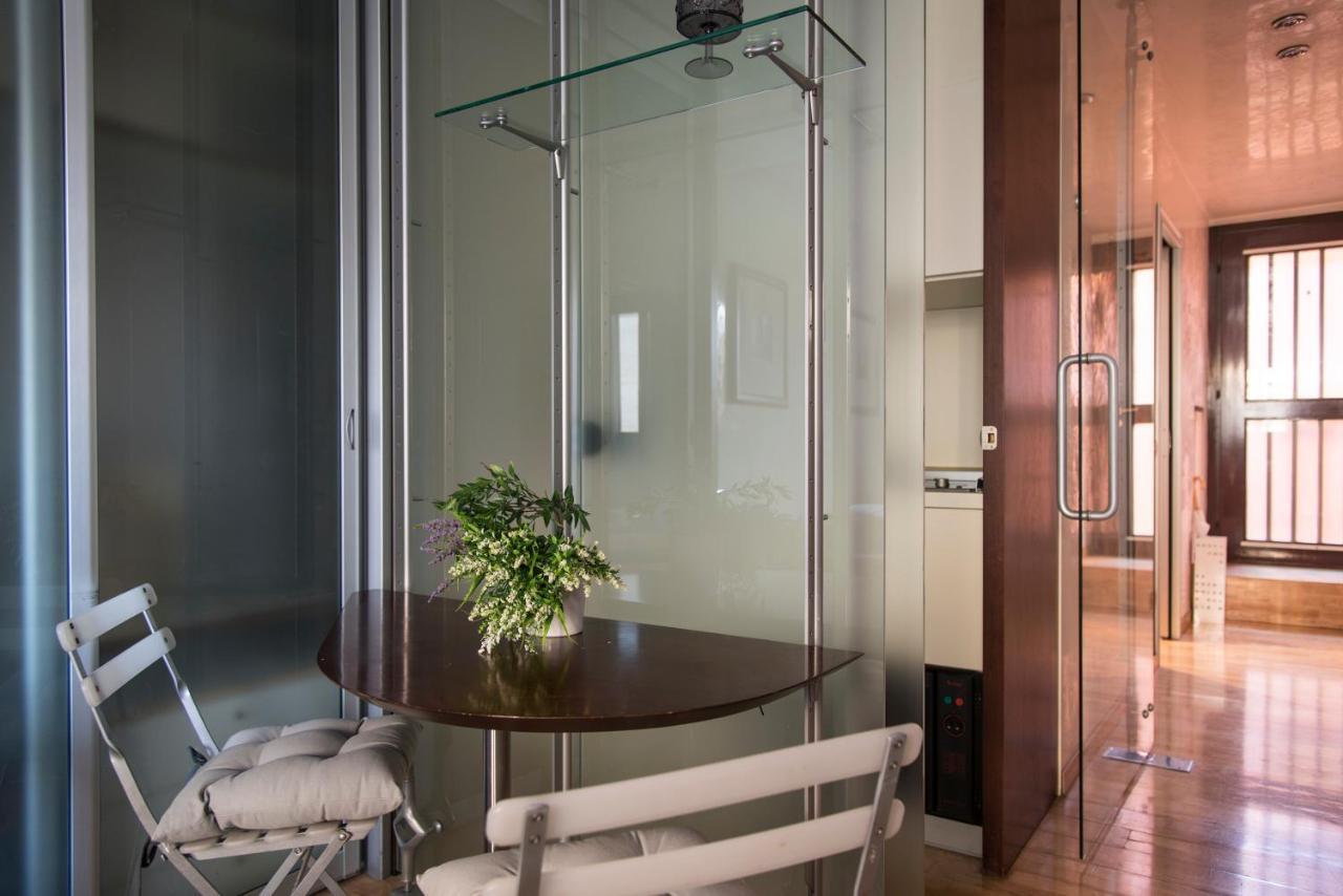 Youhosty - Duomo Studio Apartment Mediolan Zewnętrze zdjęcie