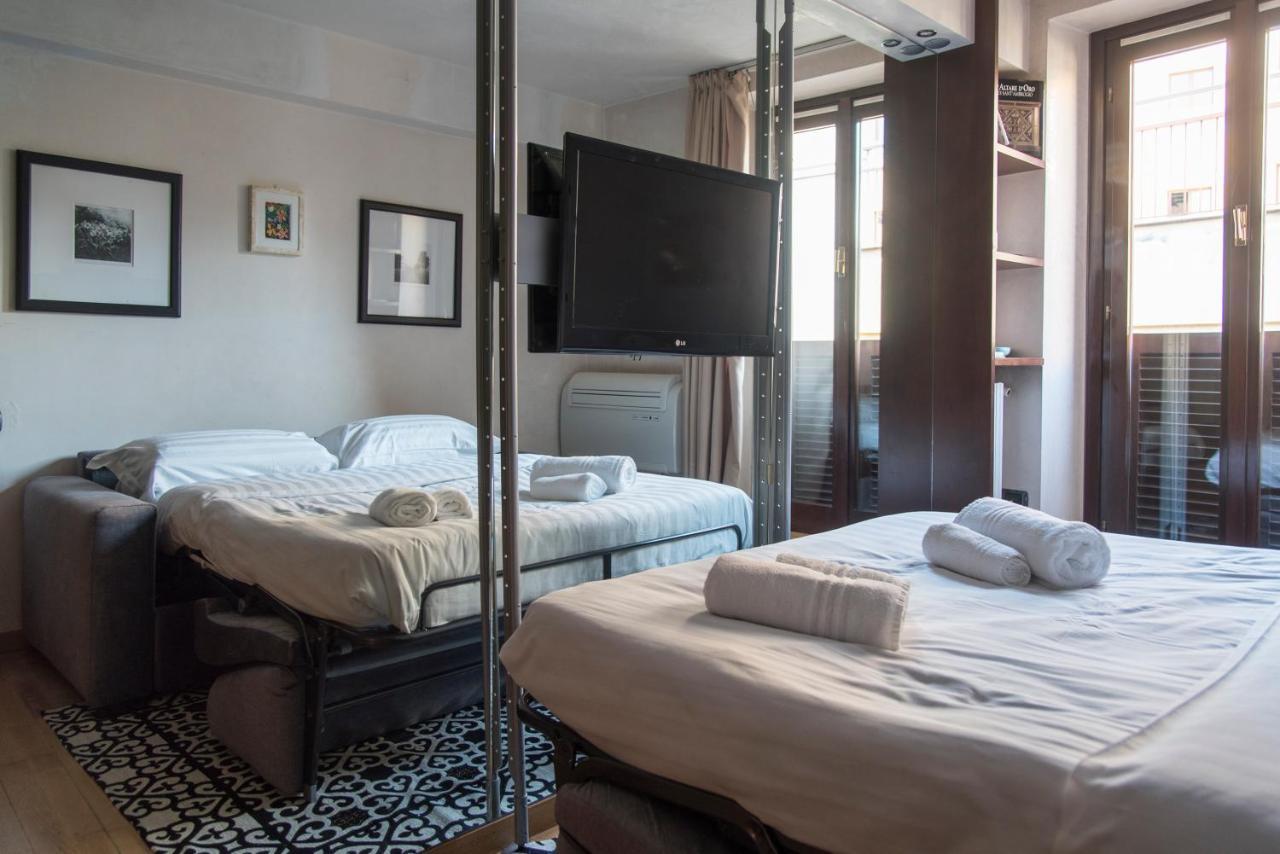 Youhosty - Duomo Studio Apartment Mediolan Zewnętrze zdjęcie