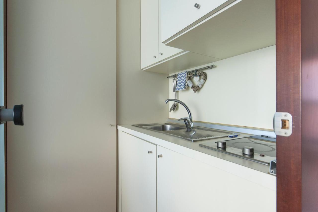 Youhosty - Duomo Studio Apartment Mediolan Zewnętrze zdjęcie